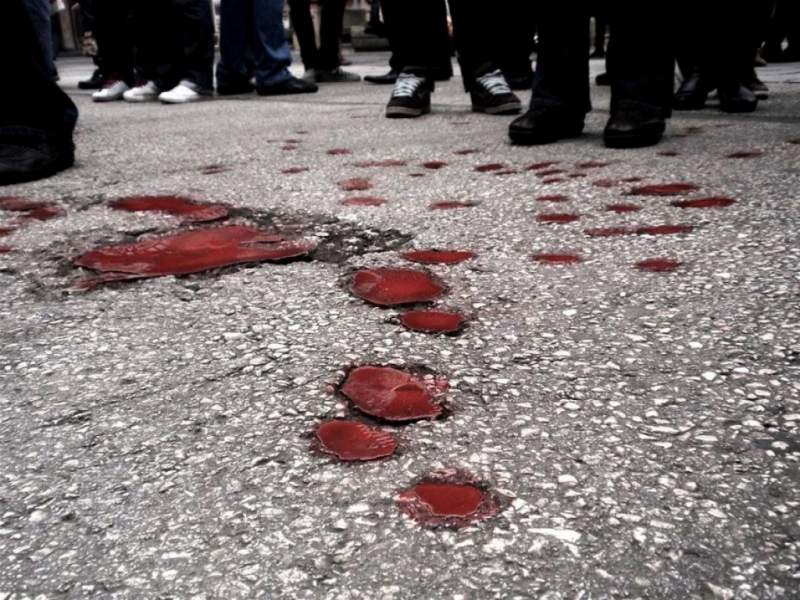 Maskr u ulici Ferhadija: Sjećanje na Sarajlije ubijene u redu za hljeb 